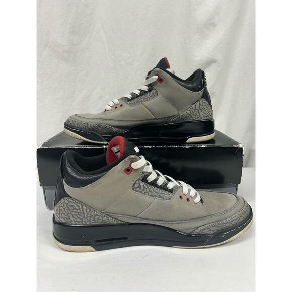 Size 11 - Jordan 3 Retro Stealth 2011 - Picture 2 of 8